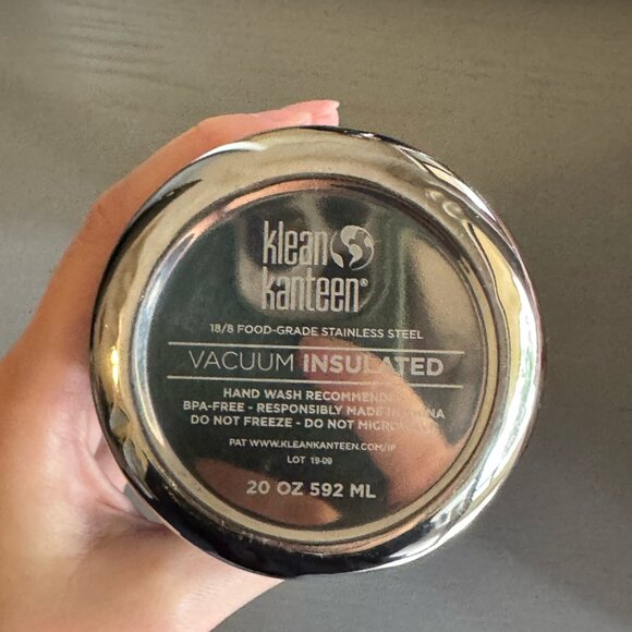 Klean Kanteen 20 oz Water Bottle with Loop - Picture 3 of 5